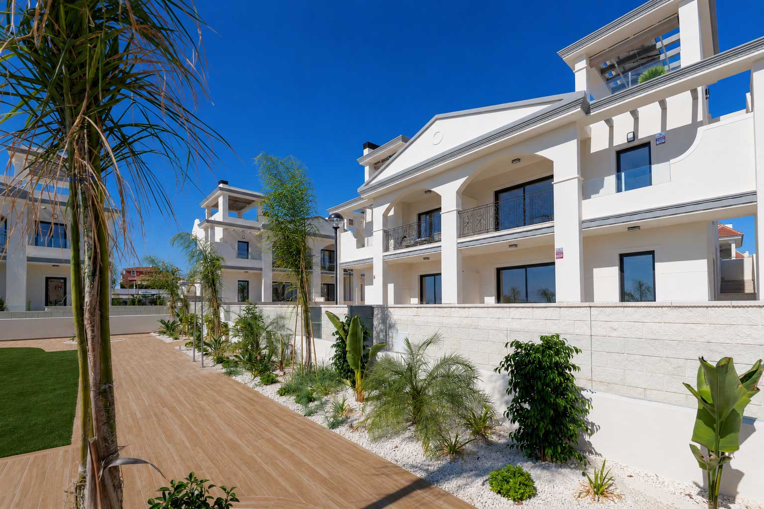 Apartamenty w hiszpańskim stylu — 13